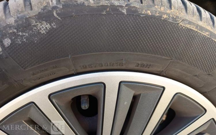 PEUGEOT 2008 1,4 HDI 16V 68CV ACTIVE – DIESEL – 249356 KMS – ANNEE 2014 BLANC DC-917-RT