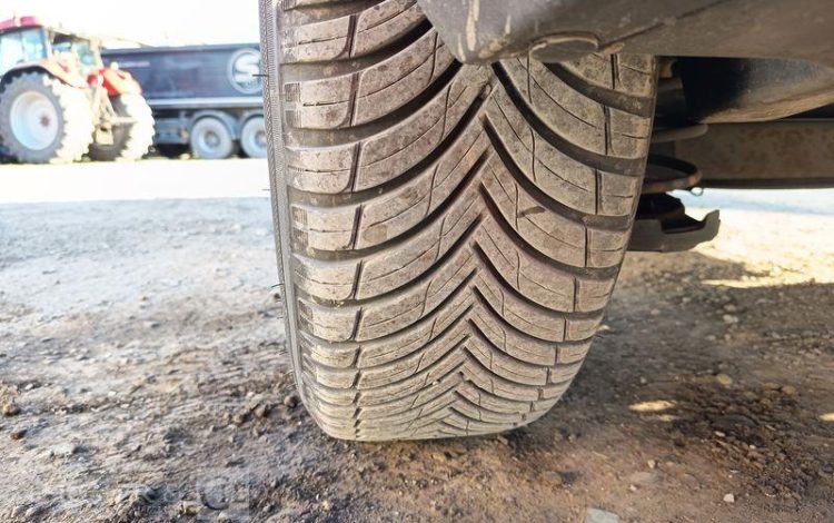 PEUGEOT 2008 1,4 HDI 16V 68CV ACTIVE – DIESEL – 249356 KMS – ANNEE 2014 BLANC DC-917-RT