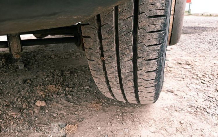 IVECO DAILY 35C15 146 CV – DIESEL – 180958 KMS – ANNEE 2014 BLANC DD-111-DT