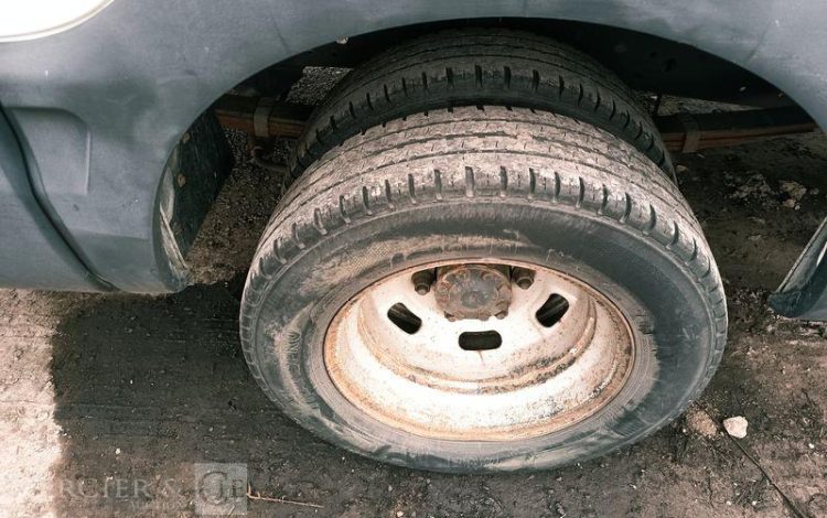 IVECO DAILY 35C15 146 CV – DIESEL – 180958 KMS – ANNEE 2014 BLANC DD-111-DT