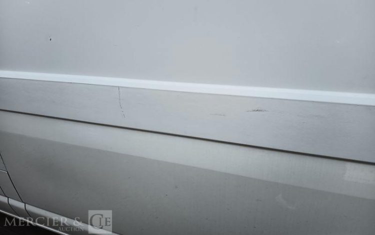 VOLKSWAGEN TRANSPORTER T5 PHASE 2 (7E) Fourgon 2.0 TDI- POUR PIECES SANS CG – PAS DE REGUL BLANC DD-957-ZT