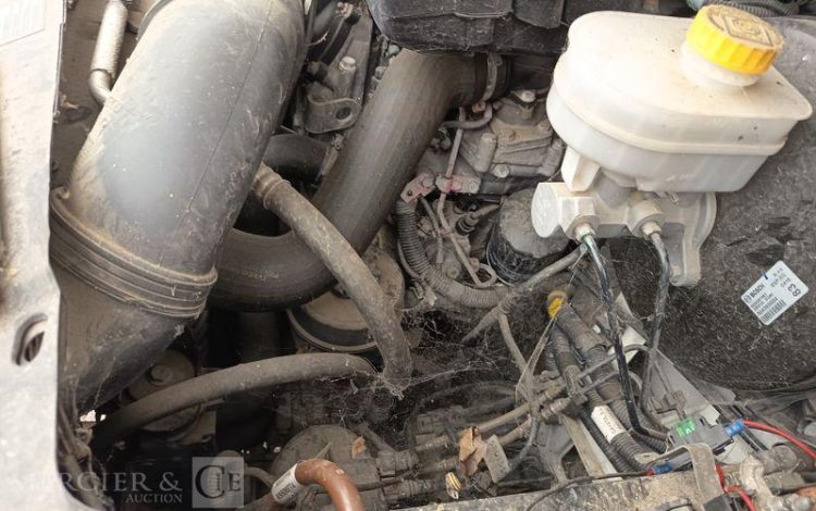 IVECO DAILY 35C17 170 CV – DIESEL – 193216 KMS – ANNEE 2014 BLANC DF-524-WJ