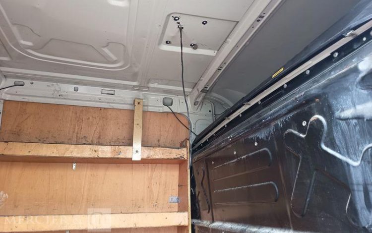 IVECO DAILY 35C17 170 CV – DIESEL – 193216 KMS – ANNEE 2014 BLANC DF-524-WJ