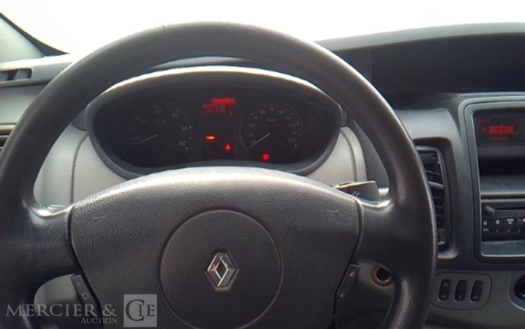 RENAULT TRAFIC L1H2 1,6 DCI90 EXTRA R BLANC DH-701-DV