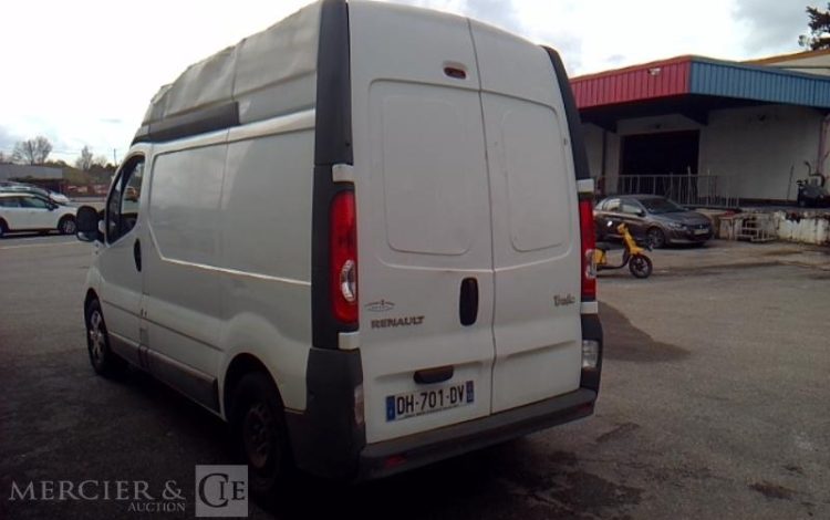 RENAULT TRAFIC L1H2 1,6 DCI90 EXTRA R BLANC DH-701-DV
