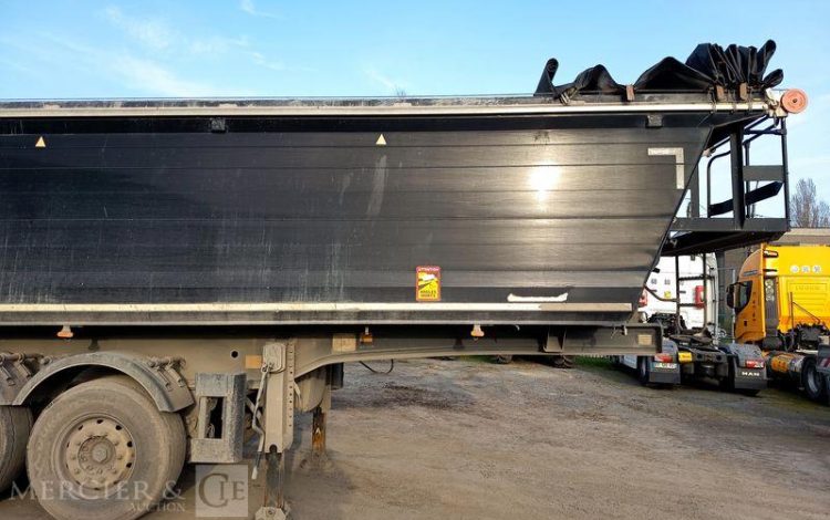 BENALU SEMI REMORQUE BENNE TP ALU 3 ESSIEUX – CU : 32,74 TONNES- ANNEE 2015  DP-601-PE