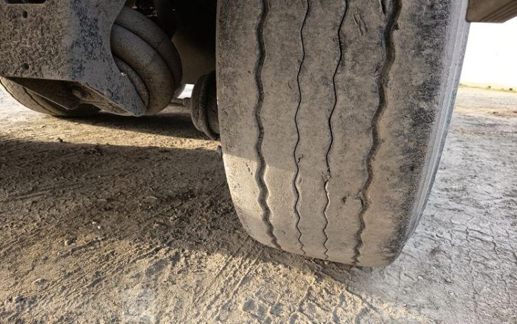 BENALU SEMI REMORQUE BENNE TP ALU 3 ESSIEUX – CU : 32,74 TONNES- ANNEE 2015  DP-601-PE