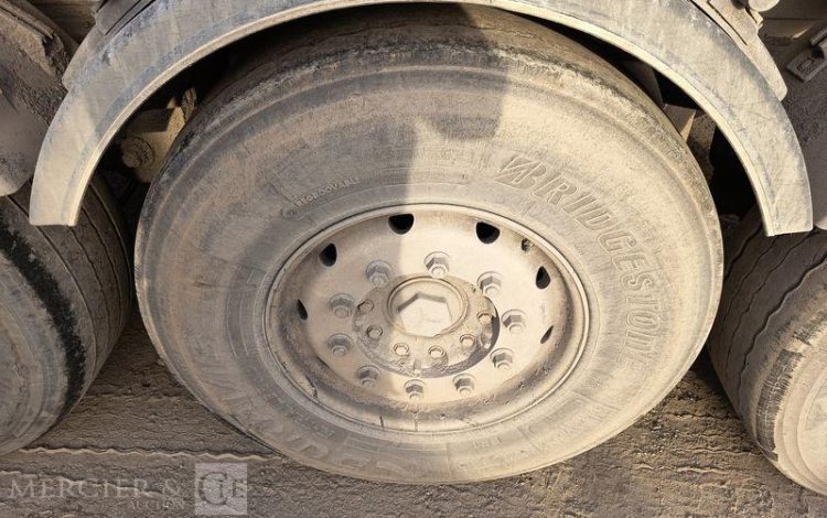 BENALU SEMI REMORQUE BENNE TP ALU 3 ESSIEUX – CU : 32,74 TONNES- ANNEE 2015  DP-601-PE