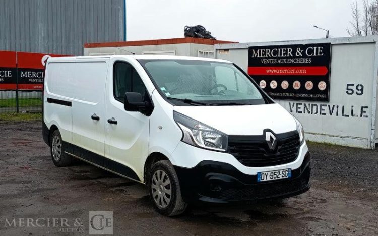 RENAULT TRAFIC III L2H1 1200 1.6 dCi 16V 115 cv – DIESEL – 102748 KMS – ANNEE 2015 BLANC DY-952-SG