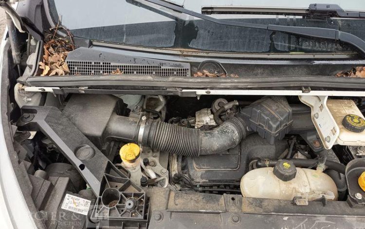 RENAULT TRAFIC III L2H1 1200 1.6 dCi 16V 115 cv – DIESEL – 102748 KMS – ANNEE 2015 BLANC DY-952-SG