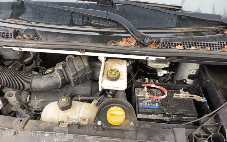 RENAULT TRAFIC III L2H1 1200 1.6 dCi 16V 115 cv – DIESEL – 102748 KMS – ANNEE 2015 BLANC DY-952-SG