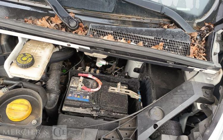 RENAULT TRAFIC III L2H1 1200 1.6 dCi 16V 115 cv – DIESEL – 102748 KMS – ANNEE 2015 BLANC DY-952-SG