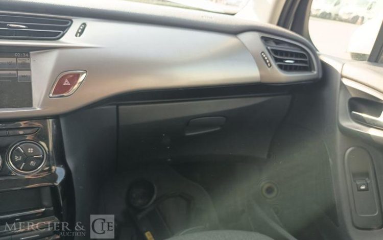 CITROEN C3  EA-015-BY
