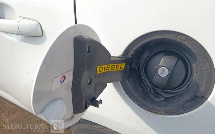 CITROEN C3  EA-015-BY