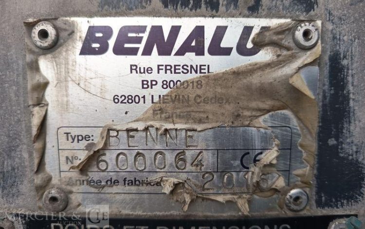 VOLVO PORTEUR FMX 410 8X4 BENNE TP CALORIFUGEE – DIESEL – 368131 KMS – ANNEE 2016 BLANC EB-123-LM