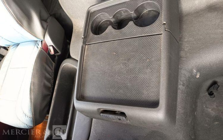 VOLVO PORTEUR FMX 410 8X4 BENNE TP CALORIFUGEE – DIESEL – 368131 KMS – ANNEE 2016 BLANC EB-123-LM