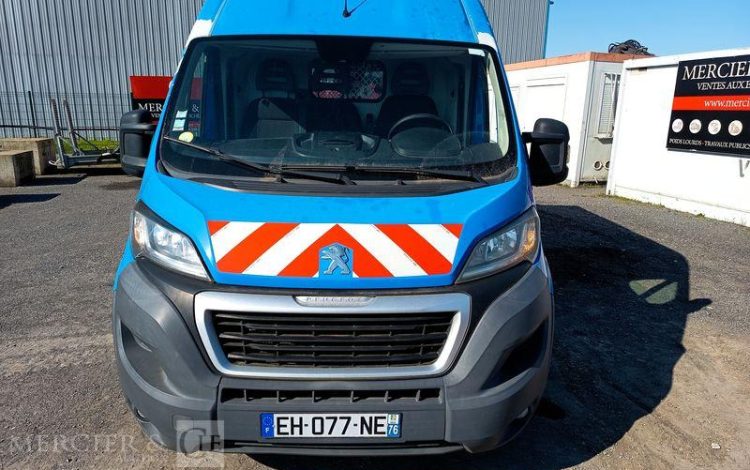 PEUGEOT BOXER  III Phase 3 Fourgon 335 L2H1 2.0 BlueHDi 16V  S&S 163 cv – ANNEE 2016 BLEU EH-077-NE