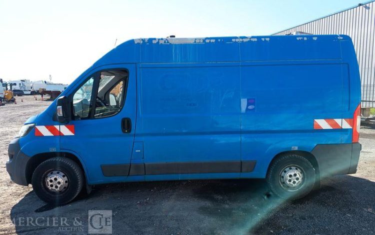 PEUGEOT BOXER  III Phase 3 Fourgon 335 L2H1 2.0 BlueHDi 16V  S&S 163 cv – ANNEE 2016 BLEU EH-077-NE