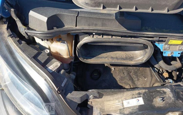 PEUGEOT BOXER  III Phase 3 Fourgon 335 L2H1 2.0 BlueHDi 16V  S&S 163 cv – ANNEE 2016 BLEU EH-077-NE