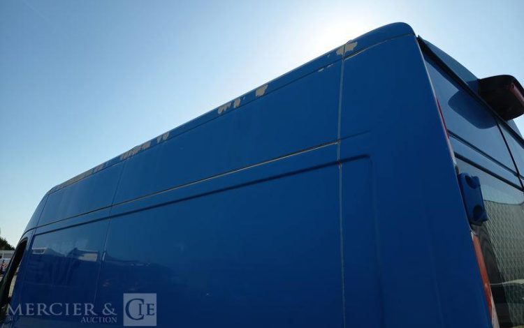 PEUGEOT BOXER  III Phase 3 Fourgon 335 L2H1 2.0 BlueHDi 16V  S&S 163 cv – ANNEE 2016 BLEU EH-077-NE