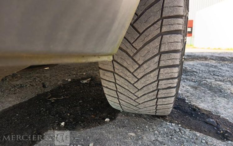 PEUGEOT BOXER  III Phase 3 Fourgon 335 L2H1 2.0 BlueHDi 16V  S&S 163 cv – ANNEE 2016 BLEU EH-077-NE