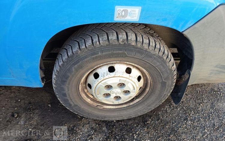 PEUGEOT BOXER  III Phase 3 Fourgon 335 L2H1 2.0 BlueHDi 16V  S&S 163 cv – ANNEE 2016 BLEU EH-077-NE