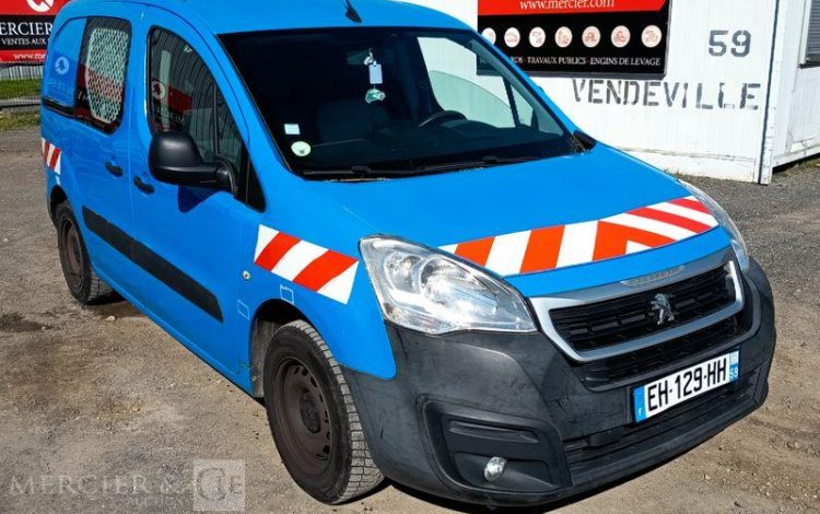 PEUGEOT PARTNER Utilitaire Phase 2 L1 850kg 1.6 Blue HDi FAP  S&S 99 cv – ANNEE 2016 BLEU EH-129-HH