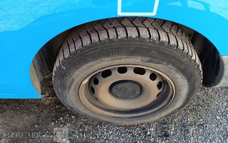 PEUGEOT PARTNER Utilitaire Phase 2 L1 850kg 1.6 Blue HDi FAP  S&S 99 cv – ANNEE 2016 BLEU EH-129-HH