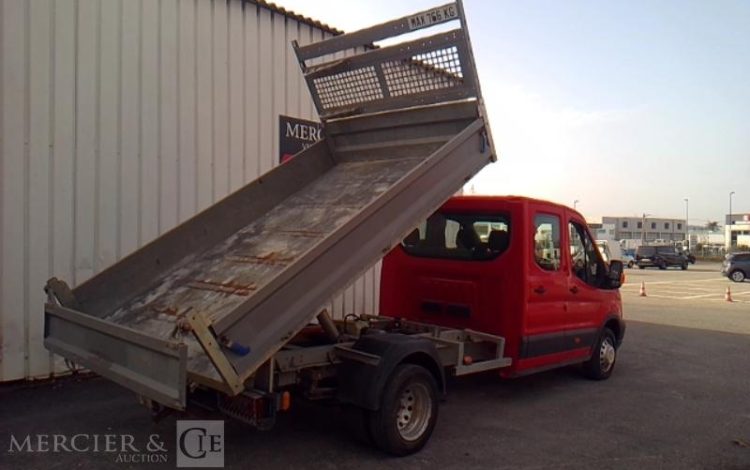 FORD TRANSIT BENNE DOUBLE CABINE ROUGE EH-208-BR