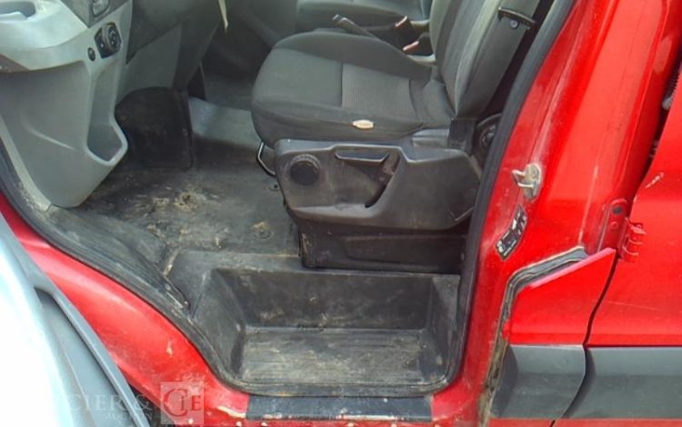FORD TRANSIT BENNE DOUBLE CABINE ROUGE EH-208-BR