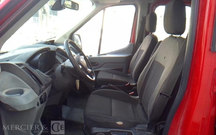 FORD TRANSIT BENNE DOUBLE CABINE ROUGE EH-208-BR