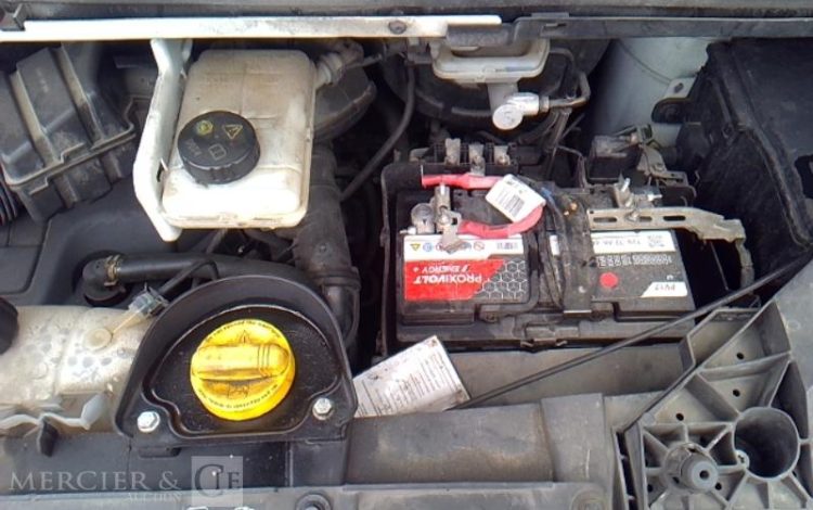 RENAULT TRAFIC L1H1 1,6 DCI95 GD CFT BLANC EQ-517-WD