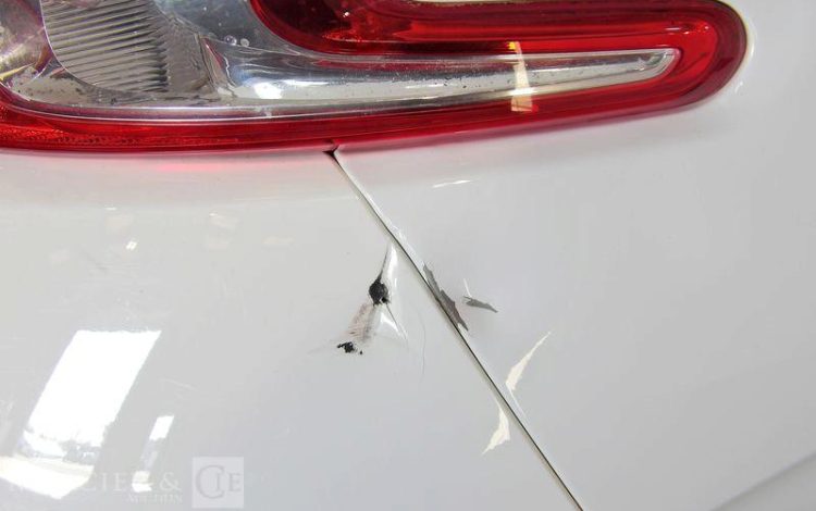 PEUGEOT 208 AFF 1,6 100CH PREMIUM BLANC EQ-715-WV