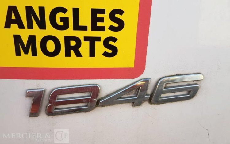 MERCEDES ACTROS 1846 PTRA : 44 TONNES – DIESEL – 560549 KMS – ANNEE 2017 BLANC EQ-772-MG