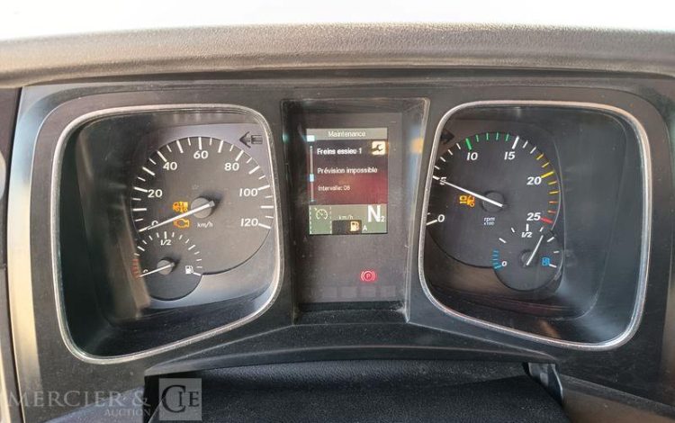 MERCEDES ACTROS 1846 PTRA : 44 TONNES – DIESEL – 560549 KMS – ANNEE 2017 BLANC EQ-772-MG