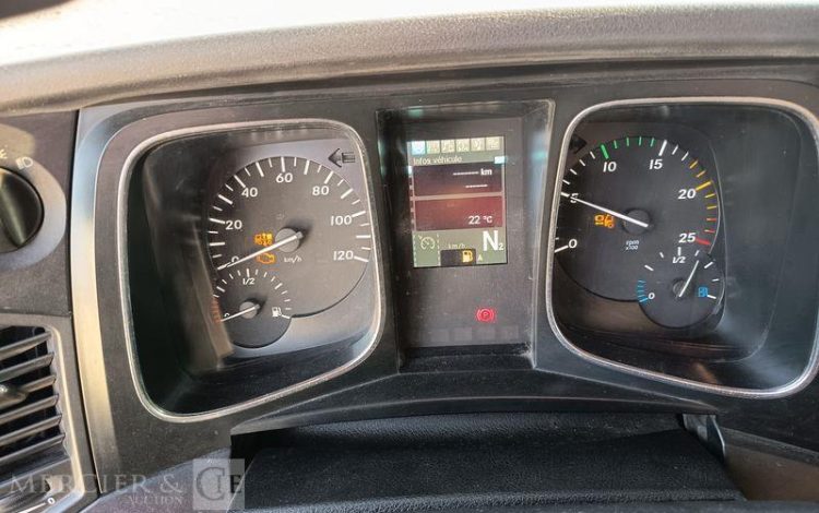 MERCEDES ACTROS 1846 PTRA : 44 TONNES – DIESEL – 560549 KMS – ANNEE 2017 BLANC EQ-772-MG