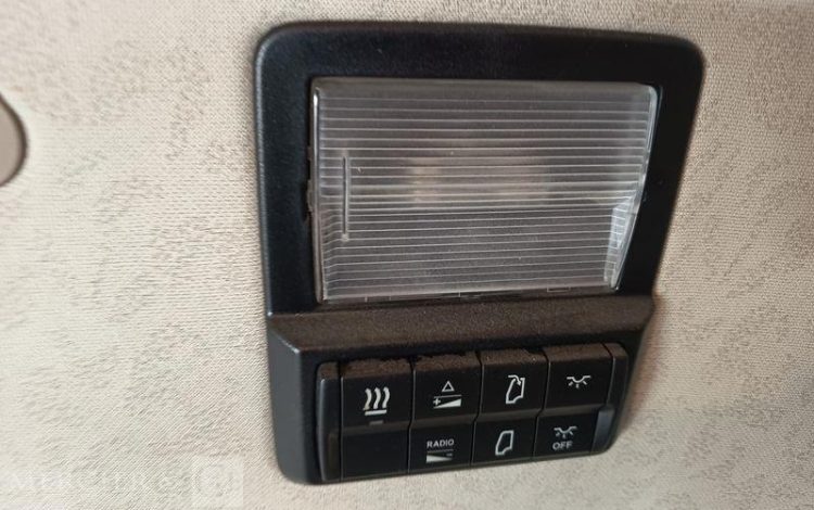 MERCEDES ACTROS 1846 PTRA : 44 TONNES – DIESEL – 560549 KMS – ANNEE 2017 BLANC EQ-772-MG