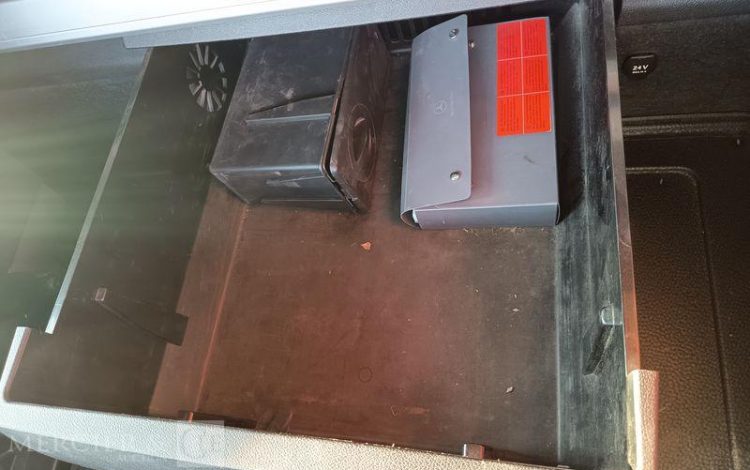 MERCEDES ACTROS 1846 PTRA : 44 TONNES – DIESEL – 560549 KMS – ANNEE 2017 BLANC EQ-772-MG