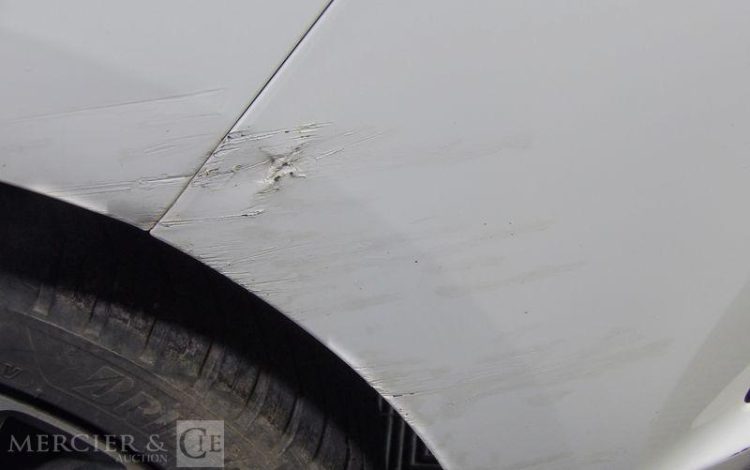 TOYOTA AURIS 1.8 HSD 136H 100CH FULL-HYBRID DESIGN BVA BLANC ES-669-LG