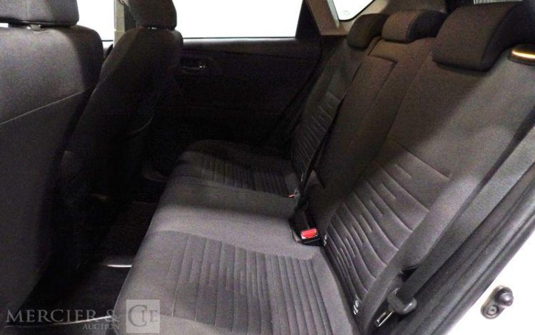 TOYOTA AURIS 1.8 HSD 136H 100CH FULL-HYBRID DESIGN BVA BLANC ES-669-LG