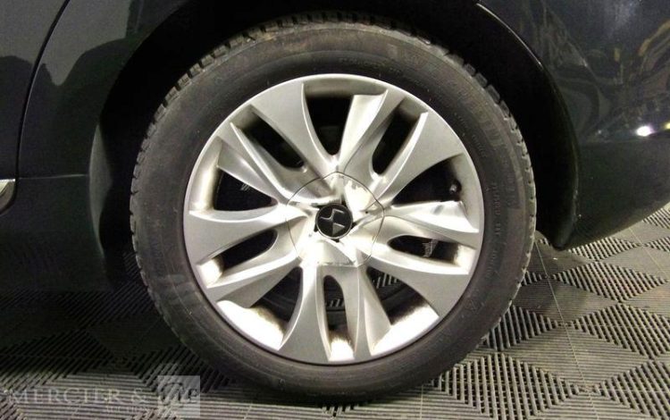 DS DS5 2.0 BLUEHDI 180ch SPORT CHIC EAT GRIS EV-815-DW