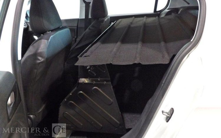 PEUGEOT 308 AFF 100CH PREMIUM PACK BLANC FA-074-PK