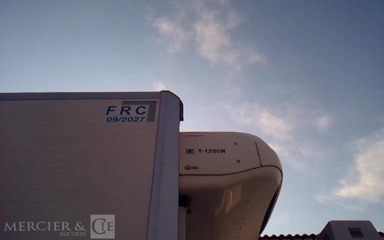 RENAULT PREMIUM D26 WIDE FRIGO HAYON 6X2 PTAC26T  FA-281-AG