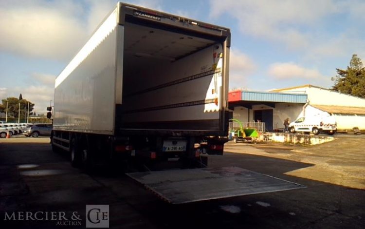 RENAULT PREMIUM D26 WIDE FRIGO HAYON 6X2 PTAC26T  FA-281-AG