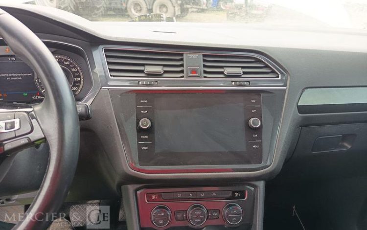 VOLKSWAGEN TIGUAN Allspace 2.0 TDI 16V BMT DSG7 150 cv – DIESEL – 92278 KMS – ANNEE 2018 BLANC FA-540-BY