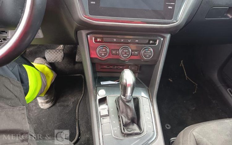 VOLKSWAGEN TIGUAN Allspace 2.0 TDI 16V BMT DSG7 150 cv – DIESEL – 92278 KMS – ANNEE 2018 BLANC FA-540-BY