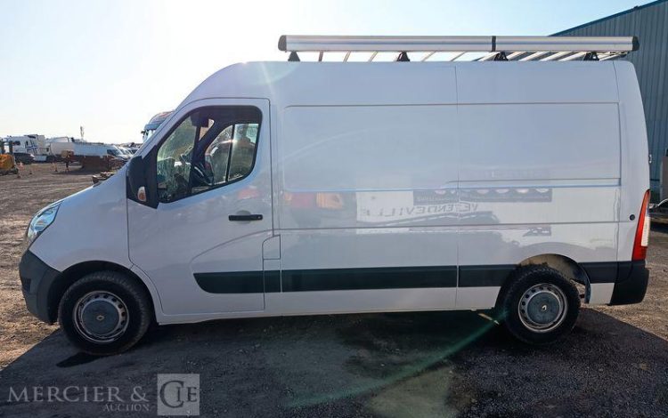 RENAULT MASTER F3500 L2H2 GD CFT ENERGY DCI 145 – DIESEL – 18604 KMS – ANNEE 2018 BLANC FA-978-PJ
