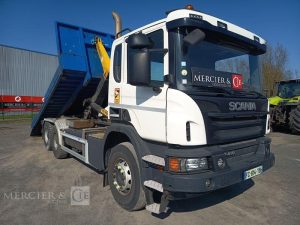 SCANIA PORTEUR P410 AMPLIROLL AVEC PLATEAU – PTAC 26 TONNES – DIESEL  – ANNEE 2019 BLANC FC-614-YB
