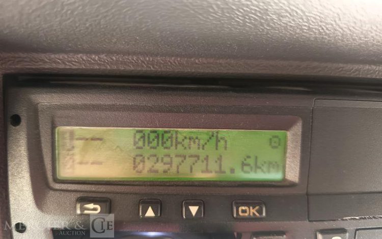 SCANIA PORTEUR P410 AMPLIROLL AVEC PLATEAU – PTAC 26 TONNES – DIESEL  – ANNEE 2019 BLANC FC-614-YB