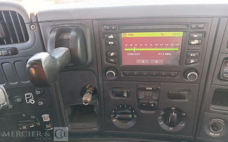 SCANIA PORTEUR P410 AMPLIROLL AVEC PLATEAU – PTAC 26 TONNES – DIESEL  – ANNEE 2019 BLANC FC-614-YB